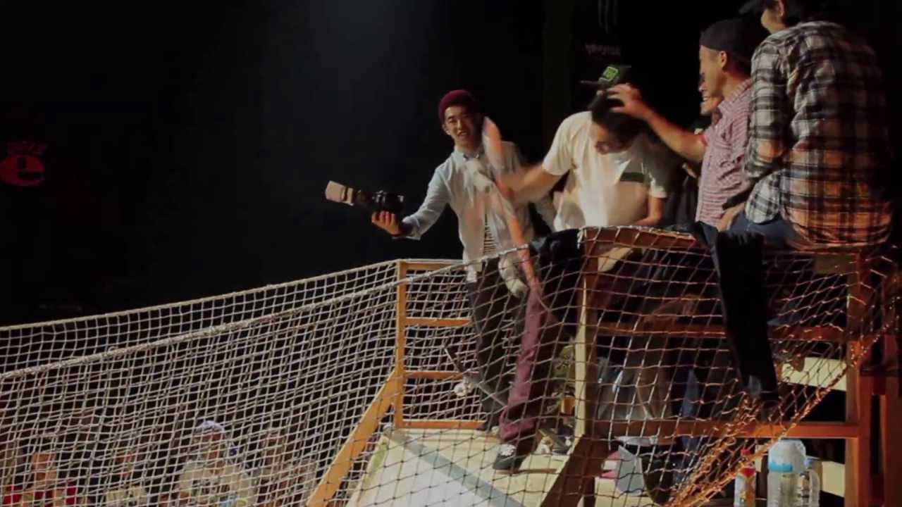 BLACK FLYS MAD OLLIE 2013