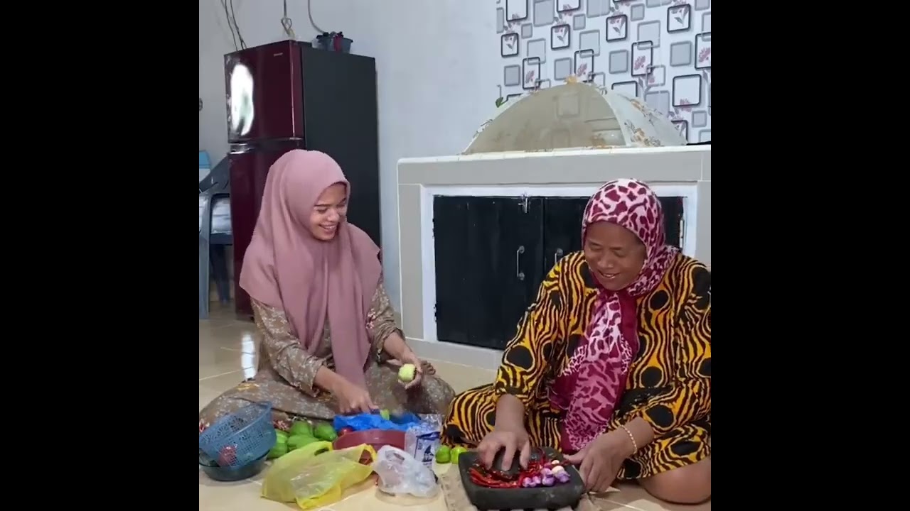 Masak ikan sarden bareng mamak di kampung halaman
