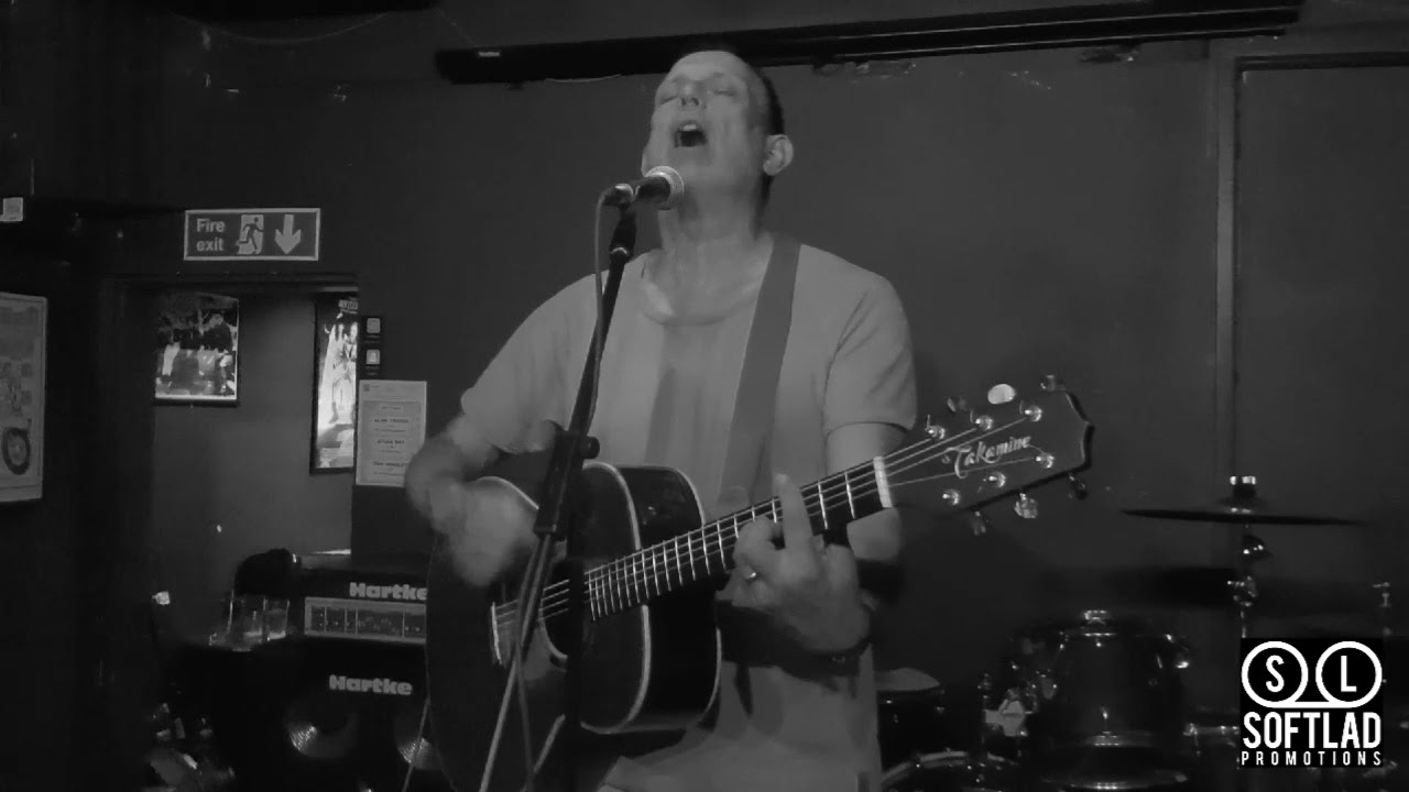 Tom Hingley - Saturn 5 @ the Salty dog 12/07/18