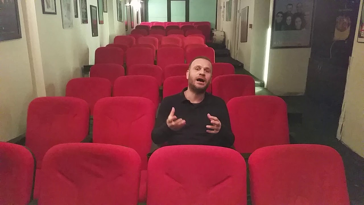 Oyuncu sahnede ezberini unutursa ne yapabilir? Eğitmen-Y&ouml;netmen Cenk Tunalı