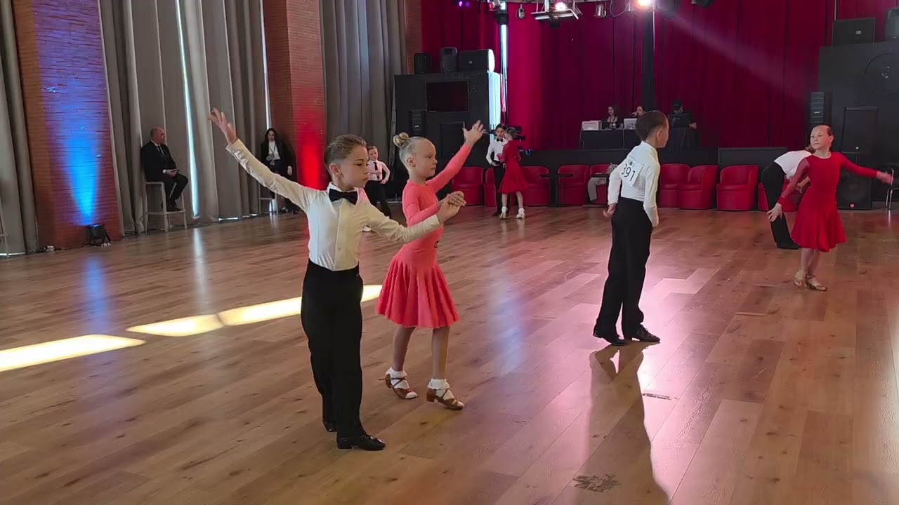 Trofeo Benidorm Dance Festival. Standard juvenil #Febd #bailedeportivo #ballroomdance 