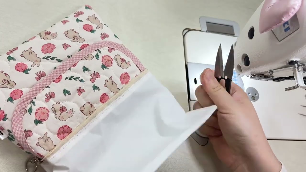 유투브 영상 보시고😍또 주문 주셨어요 #sewing #handmade #온라인쇼핑몰 #키링 #bag #fancy #diy #smallbusiness 