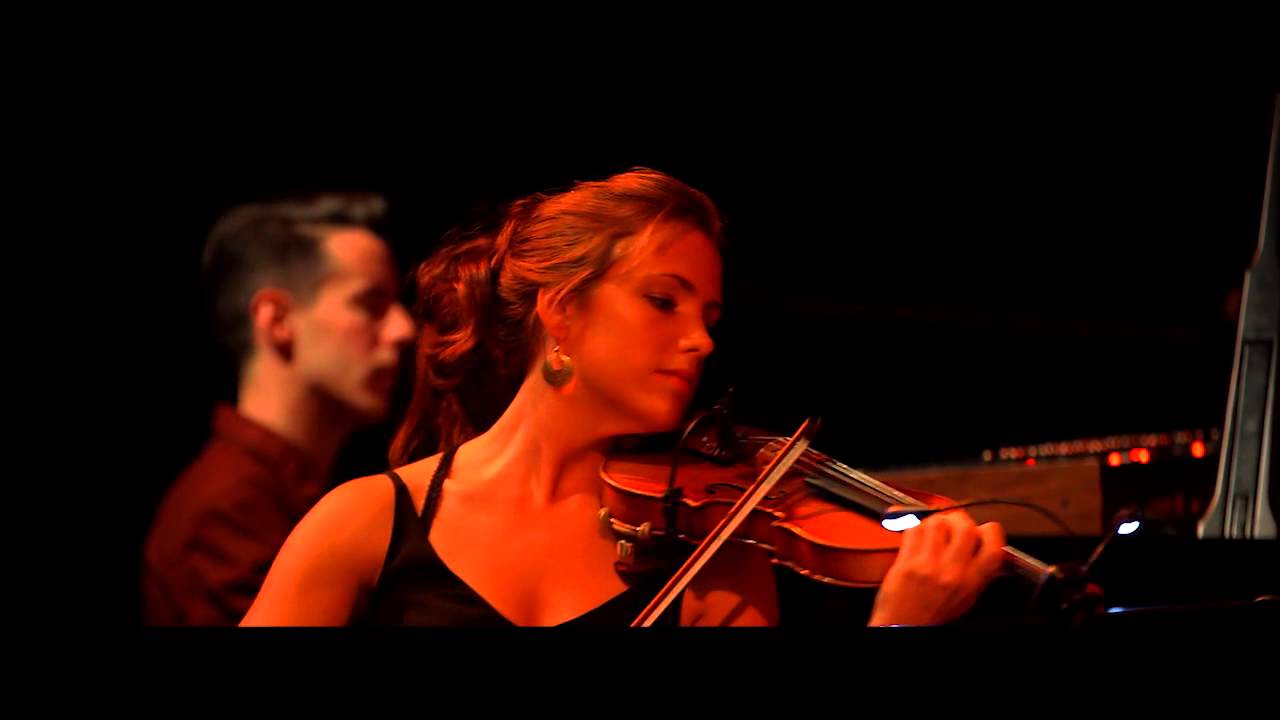 Alice Zawadzki - Ring Of Fire