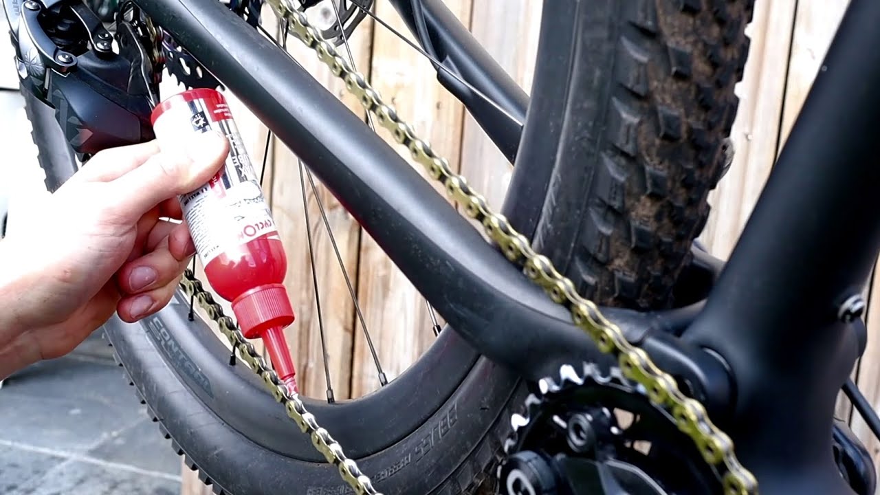 Fietsketting smeren | Hoe en waarom? | Met Jeroen van Eck