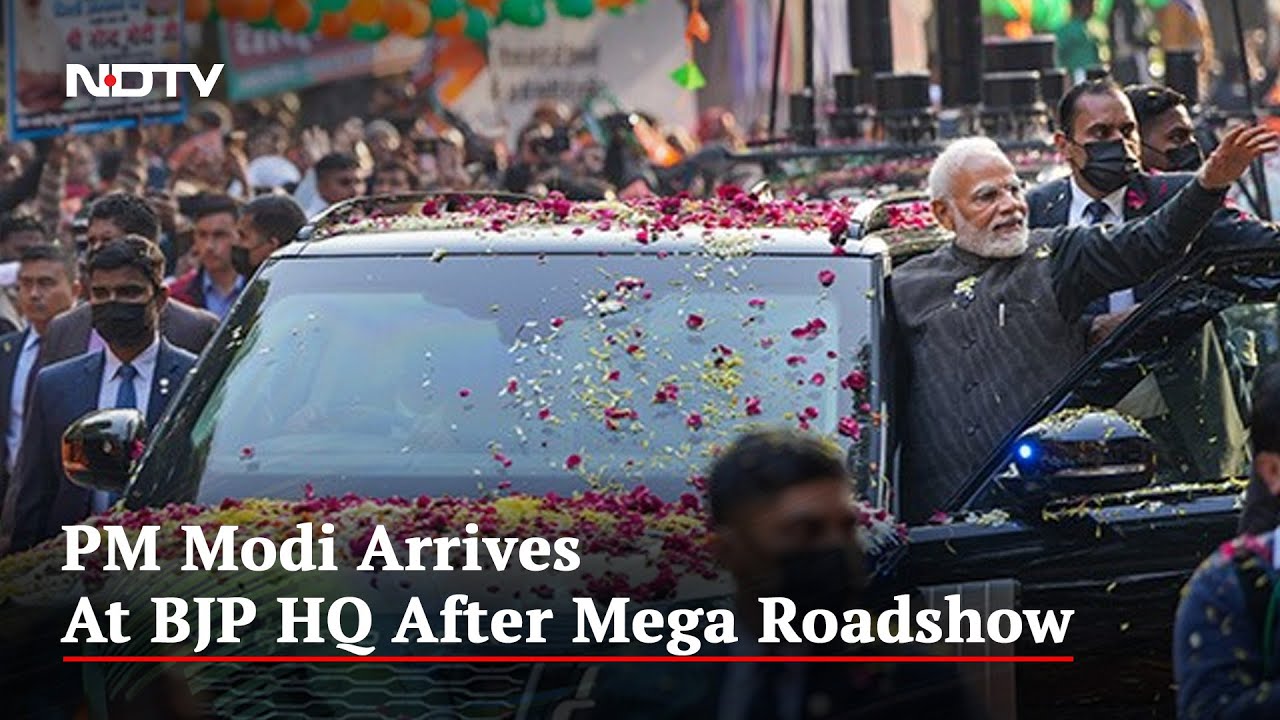 PM Joins BJP's Brainstorming Meet After Grand Roadshow In Delhi