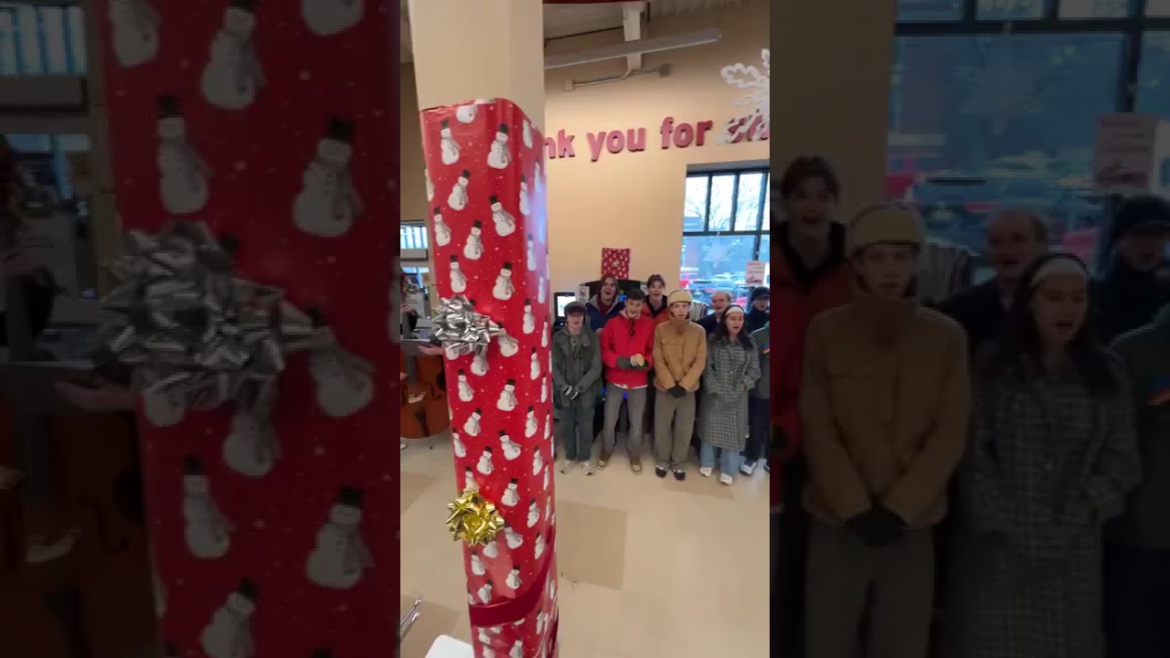 MDI High School Show Choir and Chorus Caroling