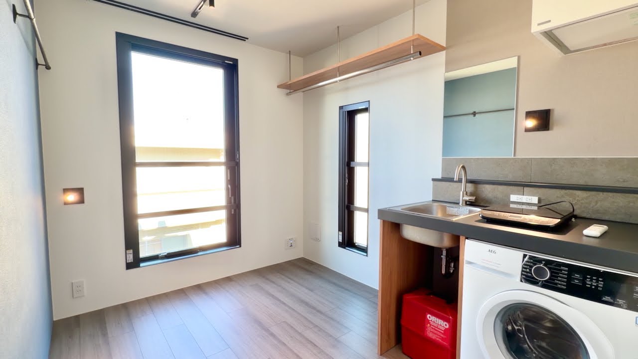 Экскурсия по простой микроквартире в Токио 🏠😊 (Эпизод 99)