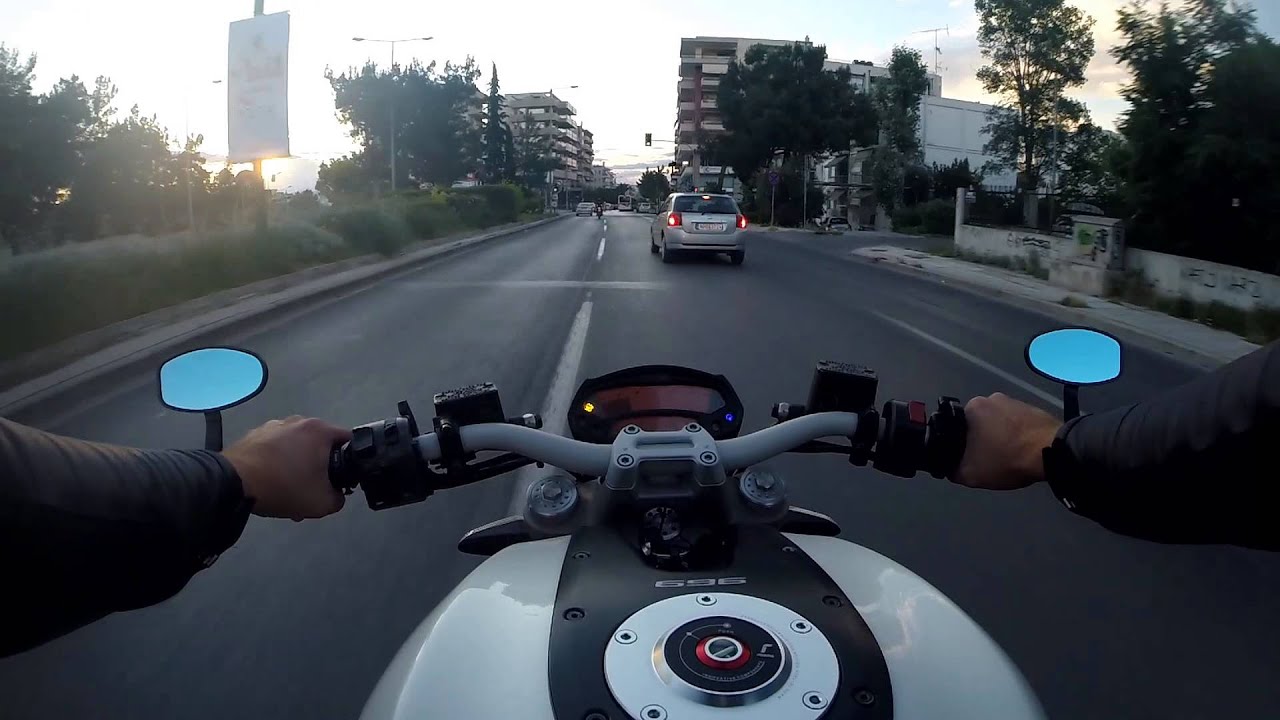 Ducati Monster 696 & Triumph Street Triple