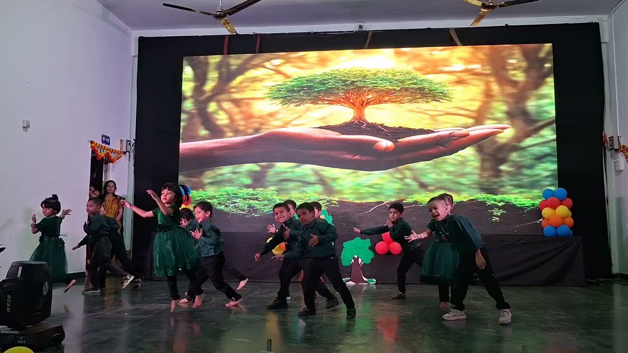 Dhak dhak dance song || kids fun town preschool 