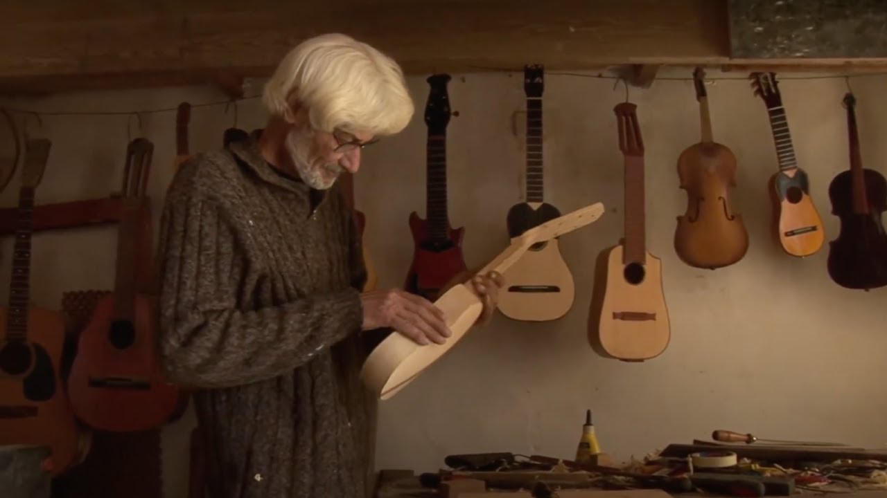 Antonio Santana. Timple. Artisans of Gran Canaria