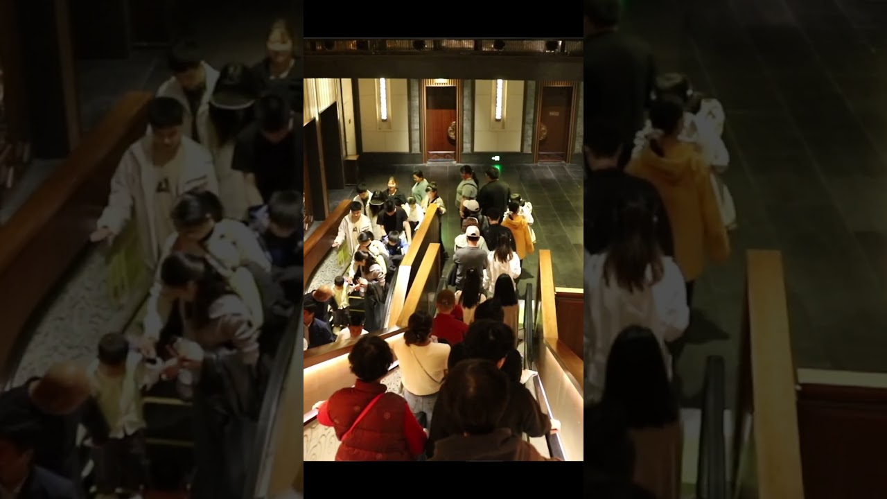 Внутри священной горы