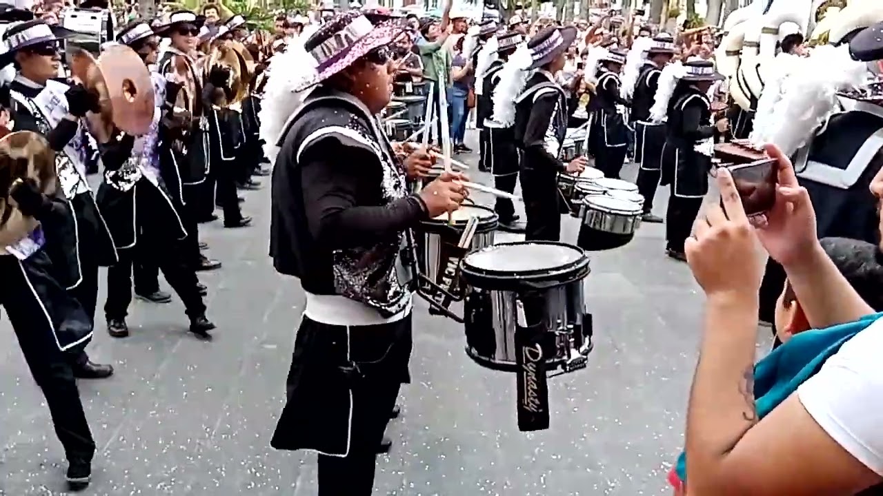 Leones Marching Band ICATEC, desfile 21 de mayo 2023.