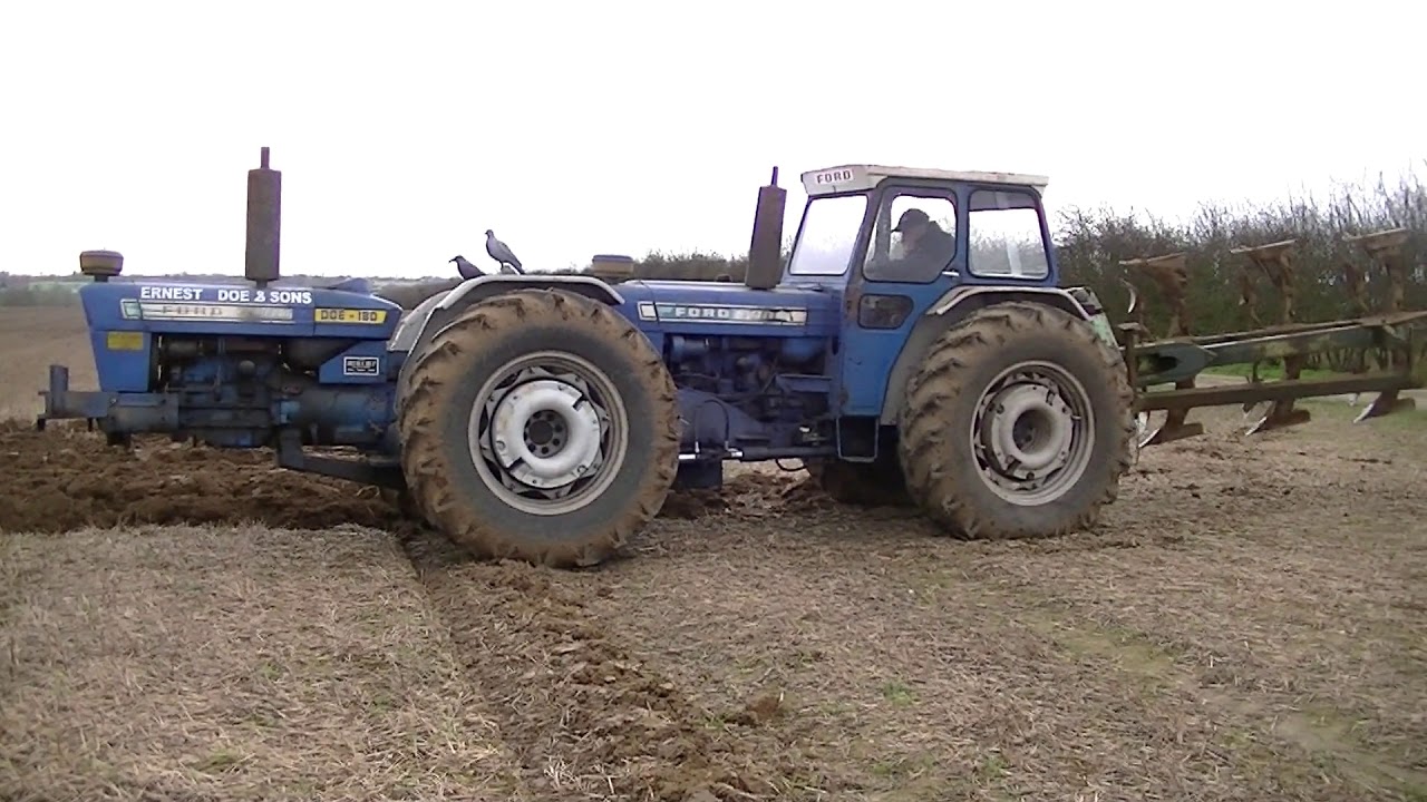 FORDSON FORD DOE DUAL DRIVE TRIPLE D DDD 130 150 180 TRACTOR PLOUGING