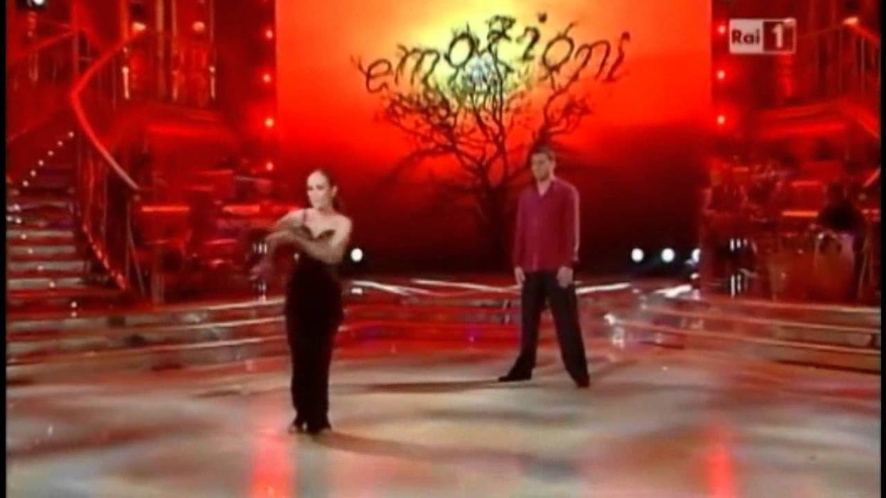 La Big Band suona la Rumba per Bobo Vieri e Natalia Titova