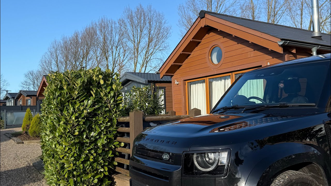 Willow Pastures Country Park Spontanoes weekend away in a lodge cabin with hot tub in Yorkshire 