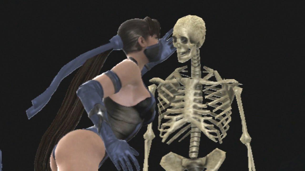 Mortal Kombat Vs DC Universe All Fatalities and Heroic Brutalities on Skeleton *MOD*
