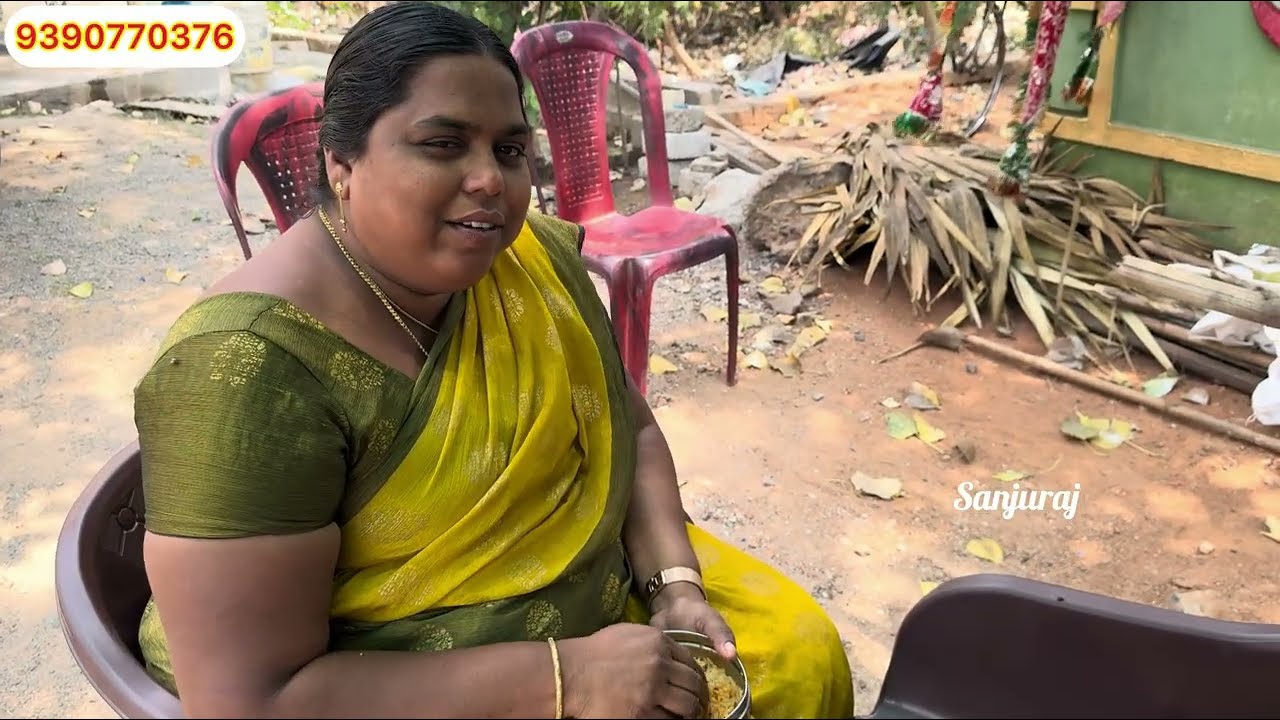 రెండు రోజుల సెలవు తర్వాత షాప్ ఓపెన్ చేశాం కొత్త ఊరగాయ పప్పు కాంబినేషన్ 💯👌అదిరిపోయింది 