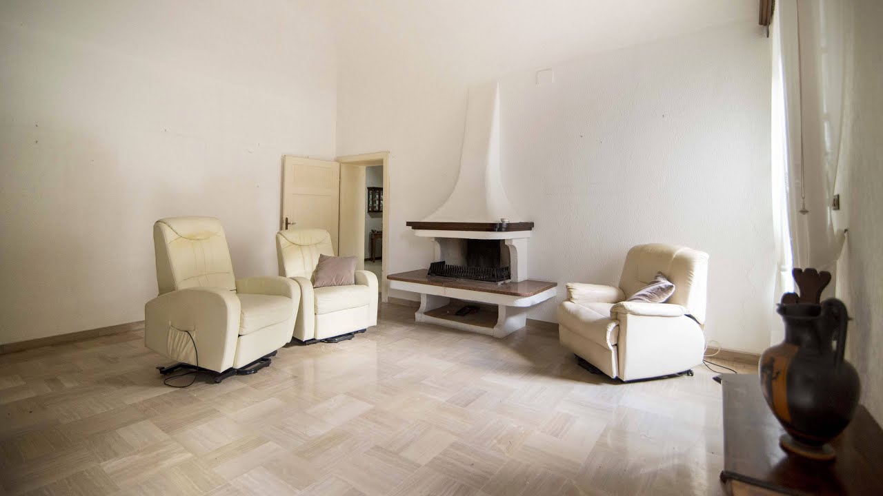 APPARTAMENTO STORICO CON CORTE, GIARDINO E NEGOZIO – 198 MQ | OCCASIONE A 95.000 €