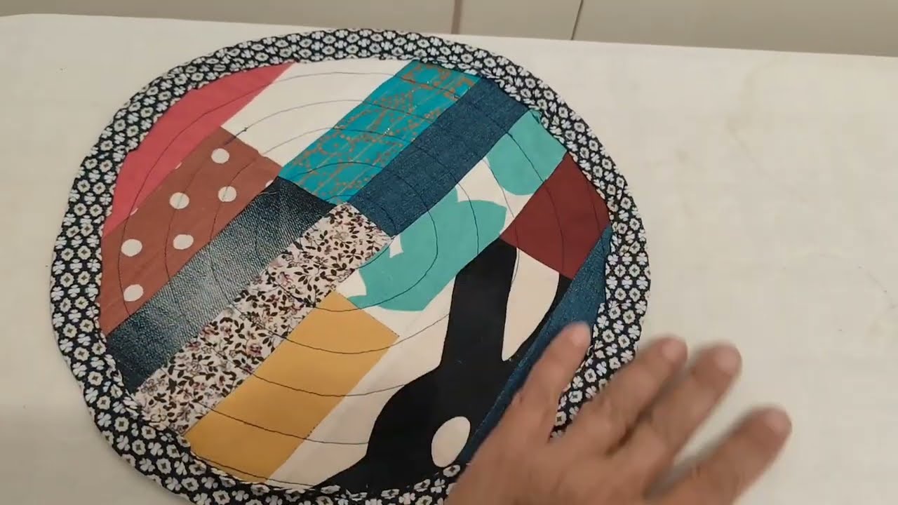 Tutorial de mantelito individual redondo con retazos y máquina de coser SIGMA. Pequeñas Ideas.