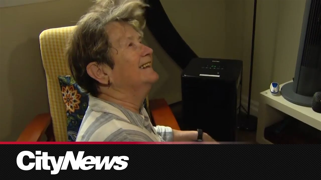 Toronto distributes 500 free air conditioning units to lower income seniors
