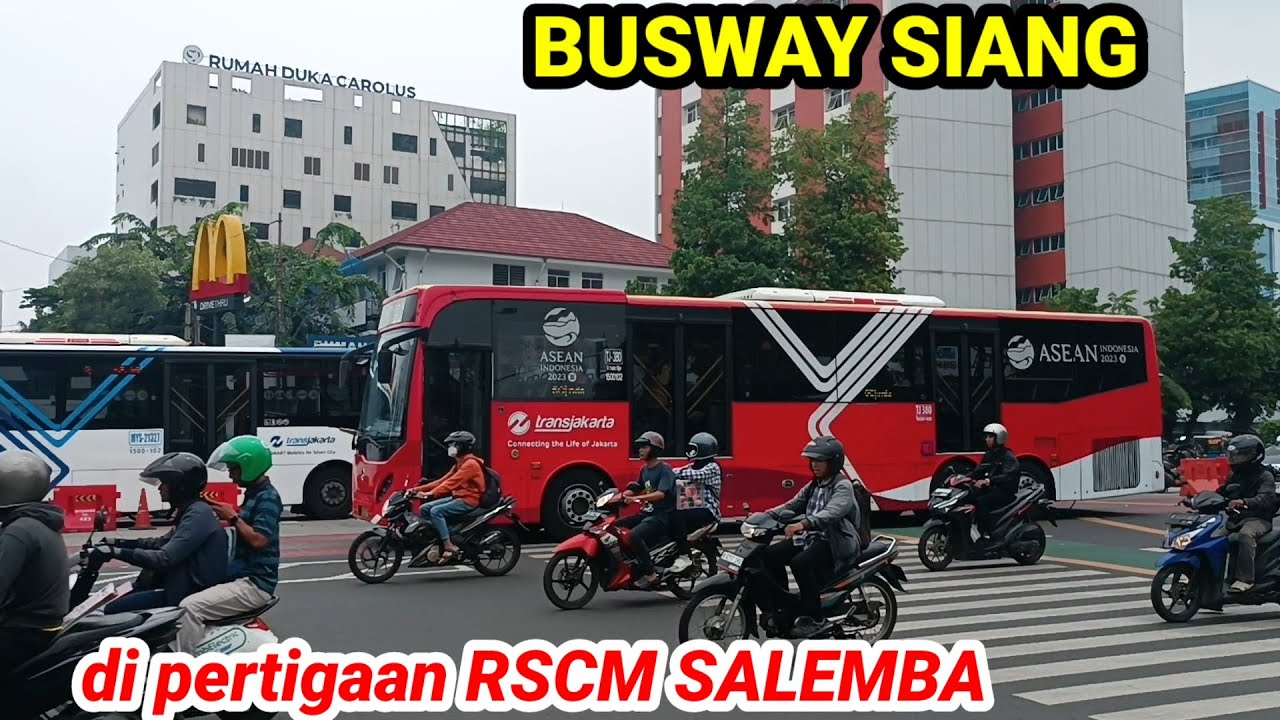 BUSWAY RSCM SALEMBA saat Jam Sibuk Siang‼️ Jam 12 Siang #buswaytransjakarta#transjakarta#busways#bis