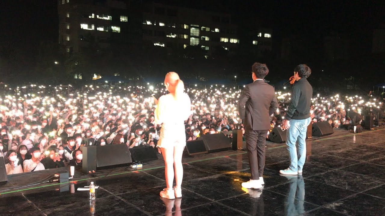 [2022 성균관대 축제] 사회자가 시간 때우다 떼창까지 받아버린 레전드 무대