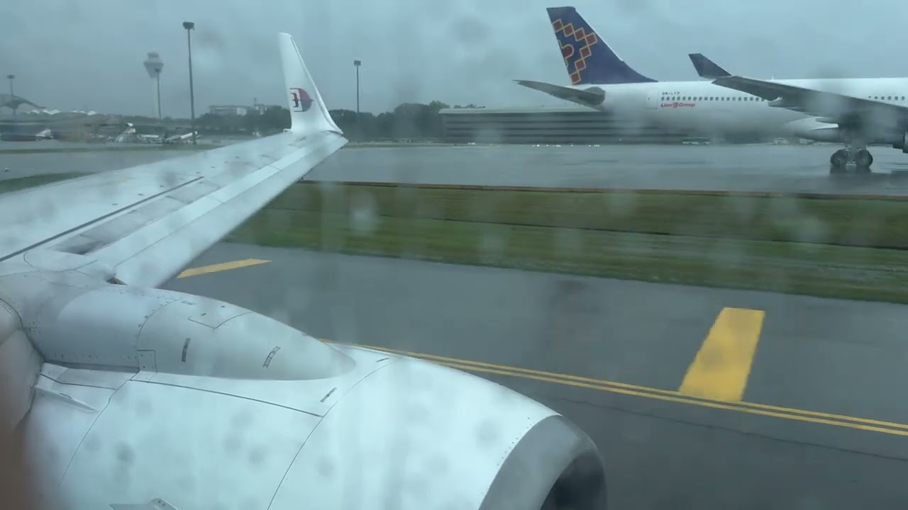 [4K60]Malaysia Airlines Boeing 737-800 Thunderstorm Departure from Kuala Lumpur [KUL/WMKK][9M-MSE]