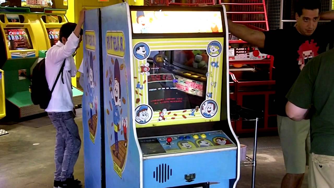 The Wreck-It-Ralph Arcade Game at SDCC