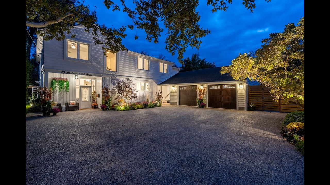 Mid-Century Fully Updated Home in Saint Catharines, Ontario, Canada | Sotheby's International Realty