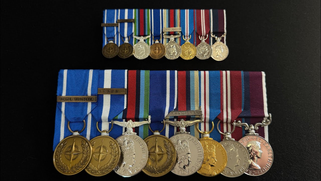 Windsor Medals Court Mounting #windsormedals #courtmounting #britisharmedforces 