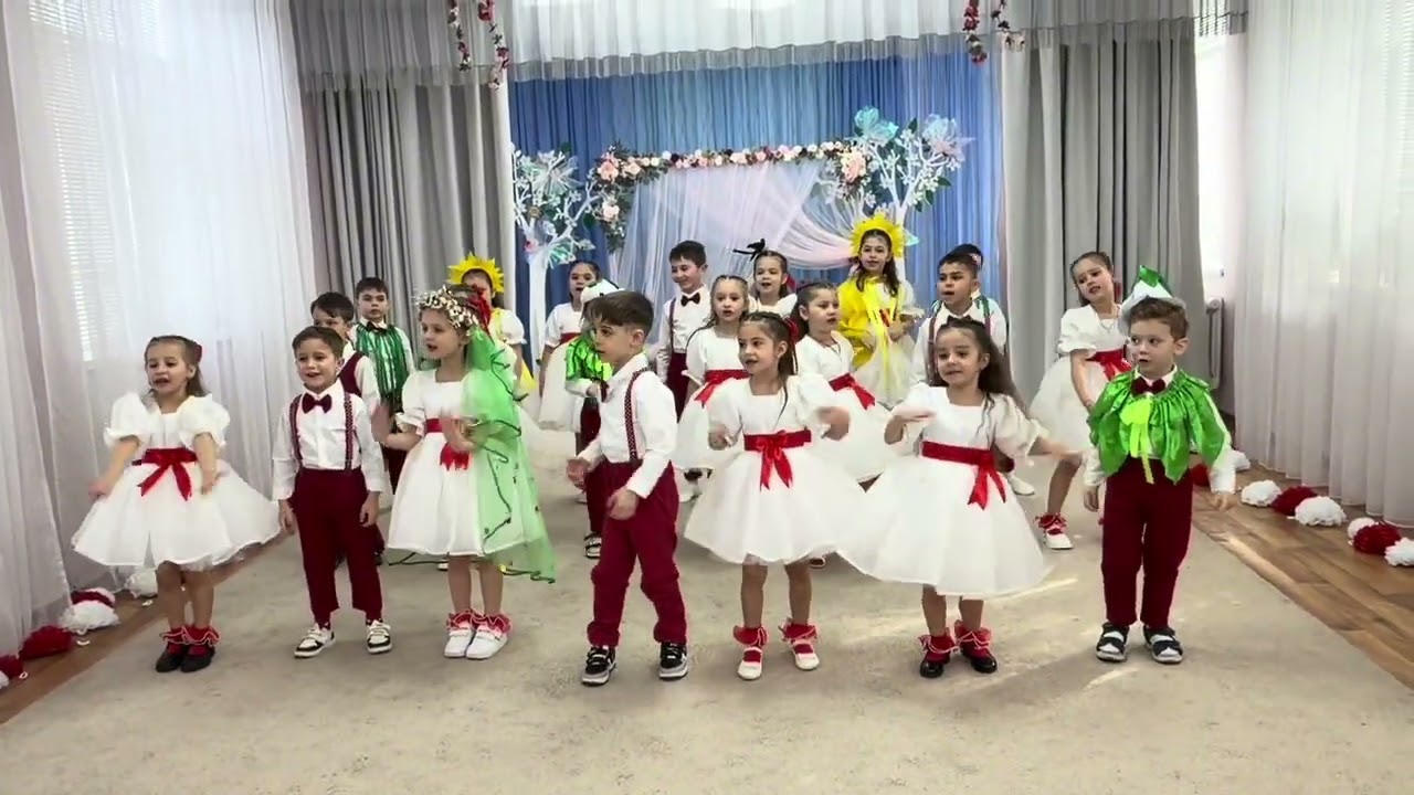 Matineu 8 martie 2026 gr. 🔔🥰 #happy #funny #beautiful #children #music #poetry #actor 