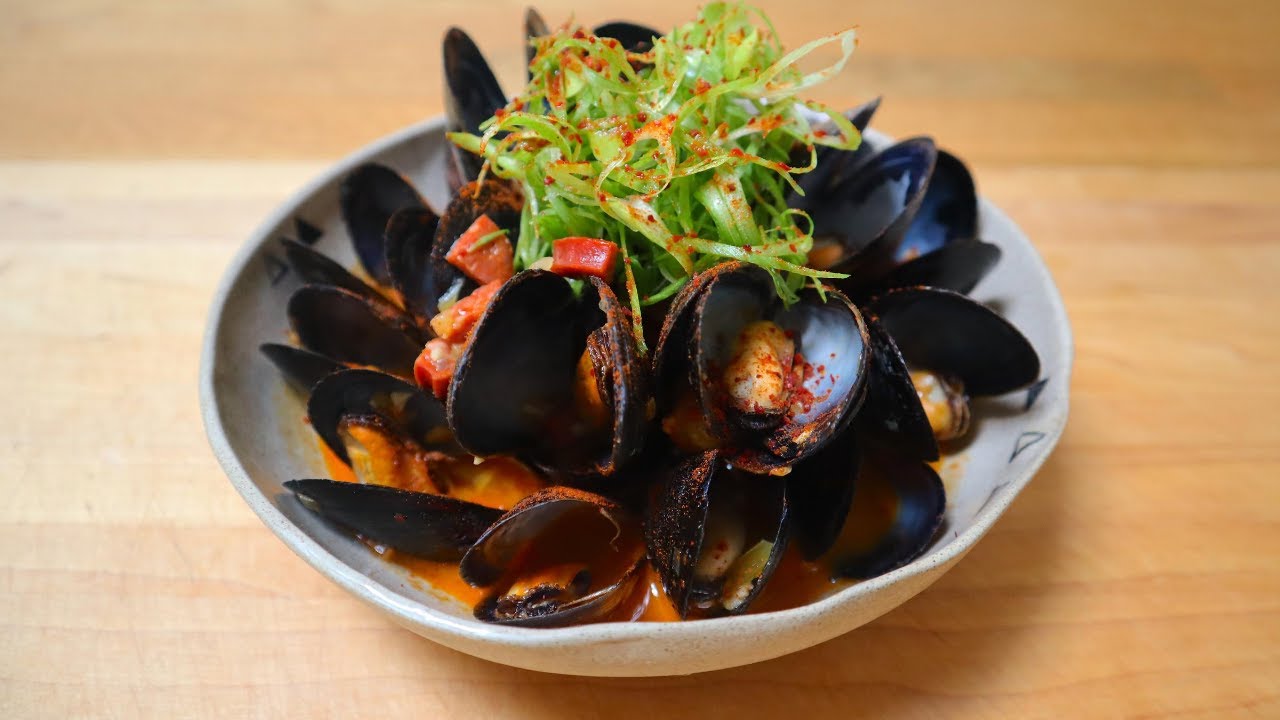 Spicy Mussels with Chorizo