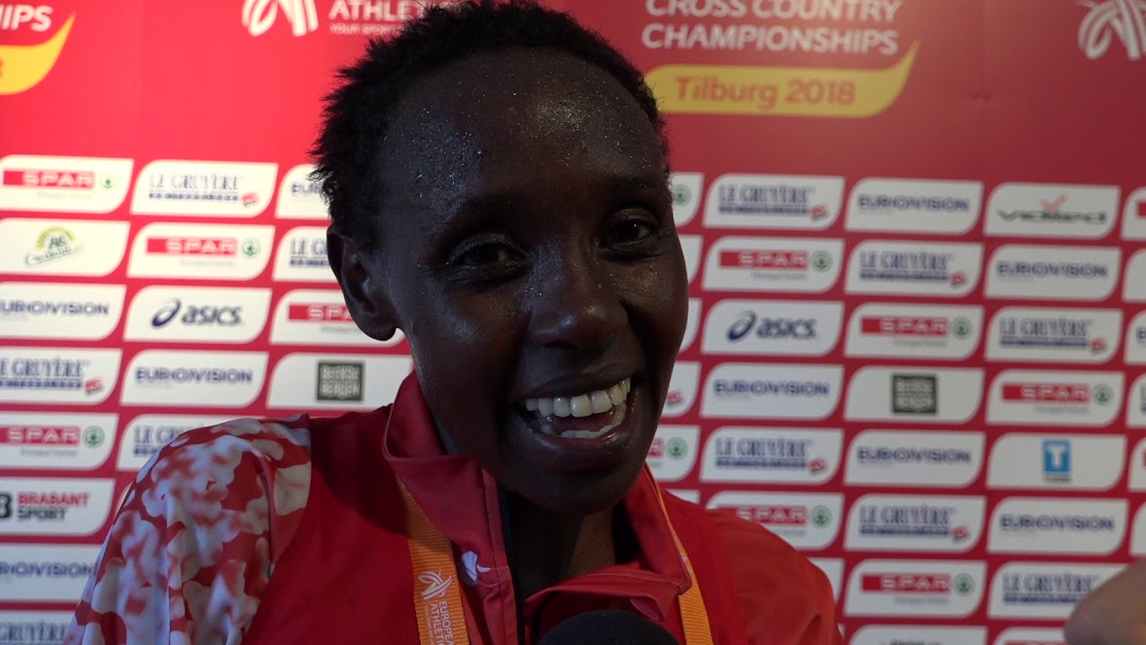 Yasemin Can (TUR) after winning Gold in the senior women's race