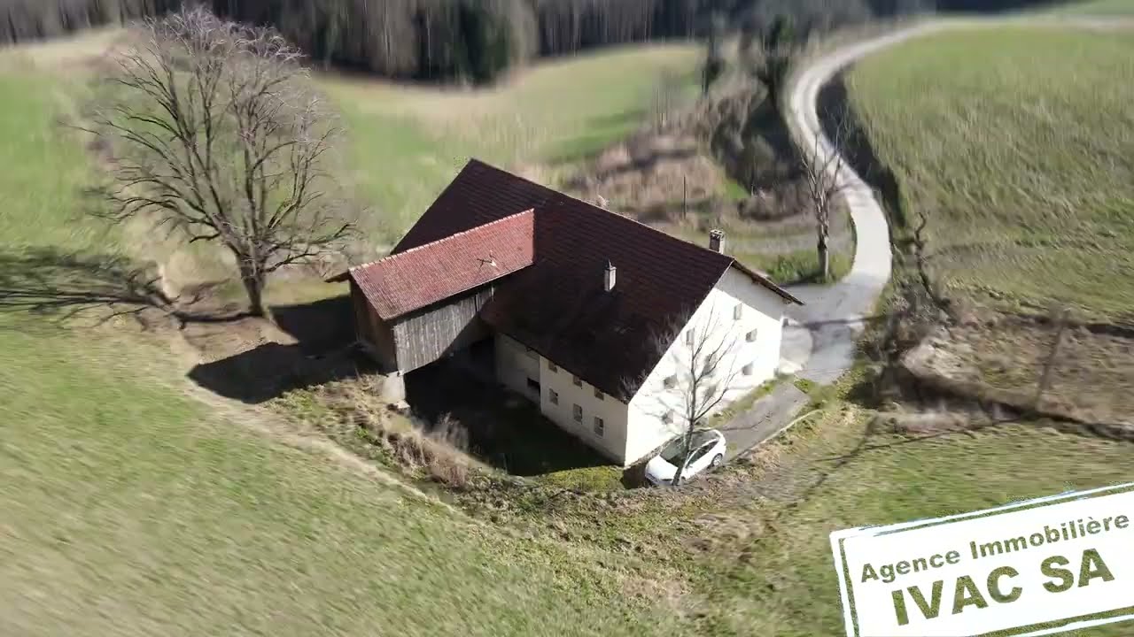 Ferme rénovée de 6.5 pces sans voisinage à Oulens-sur-Lucens / VD