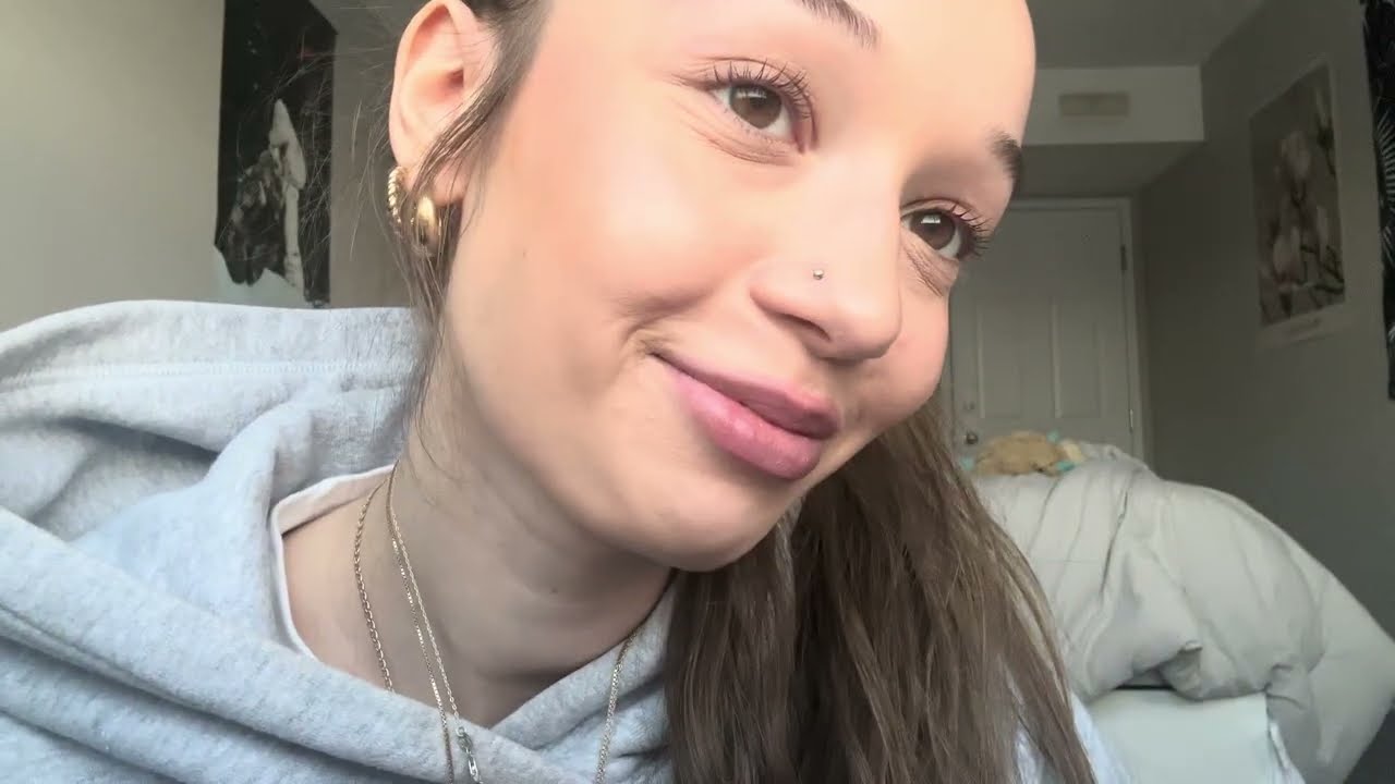 Lo-fi ASMR that reminds me of 2018 ASMR