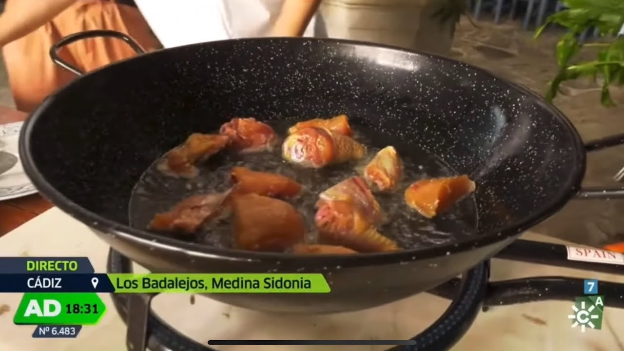 Pollo al vino. Venta El Casarón. Andalucía Directo 13/10/23. Los Badalejos, Medina-Sidonia (Cádiz).