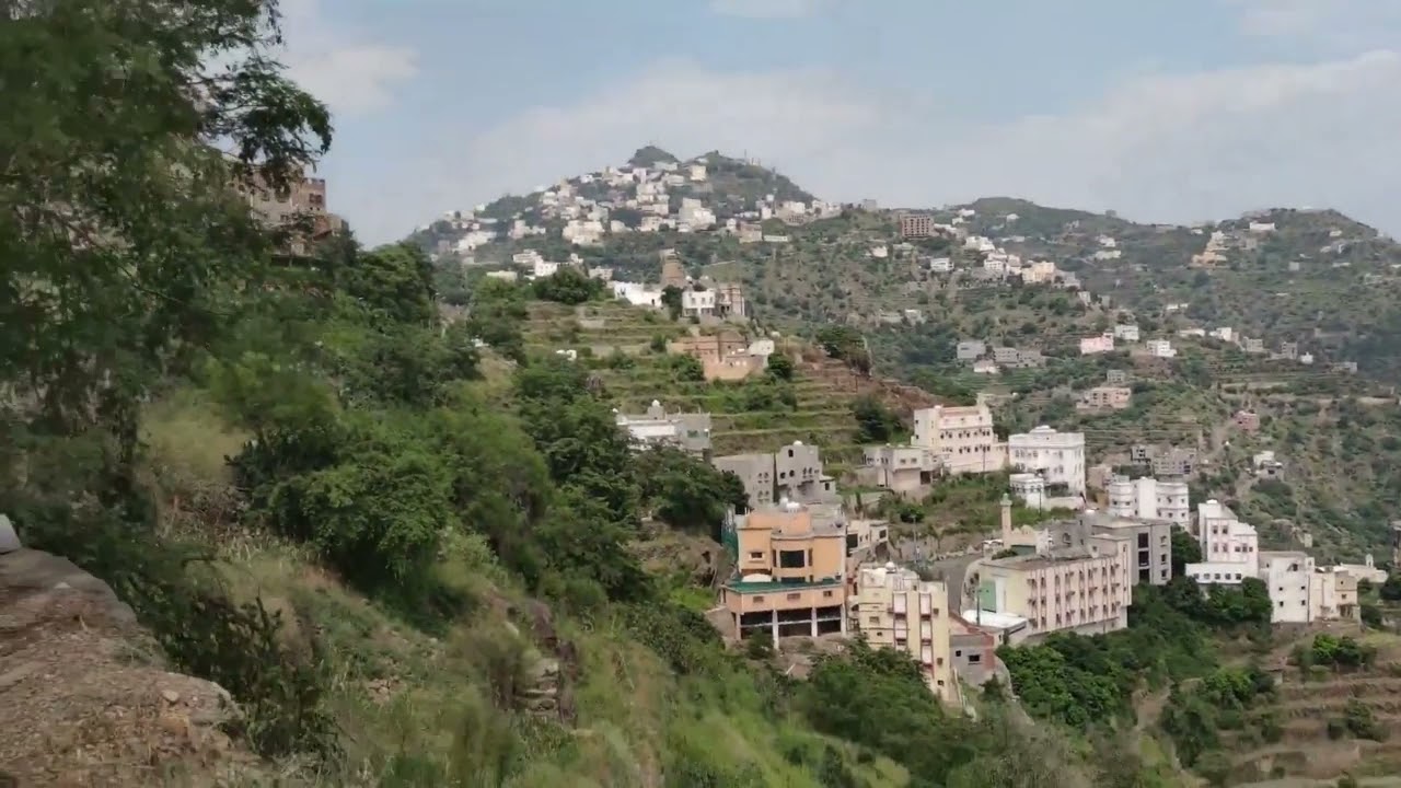 جولة بالأقدام في طرق فيفاء