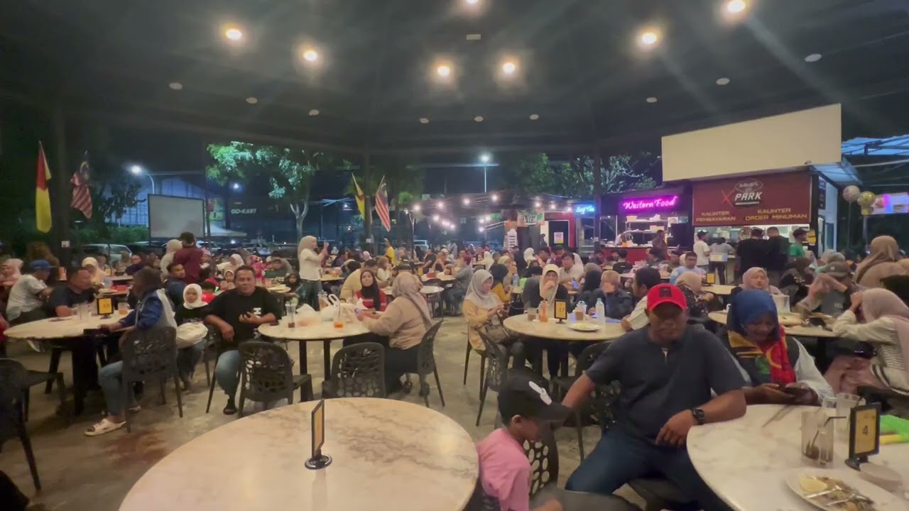 TERATAI & KAMELIA cover by SERAGAM HITAM band. Live band performance at MMA X-Park.