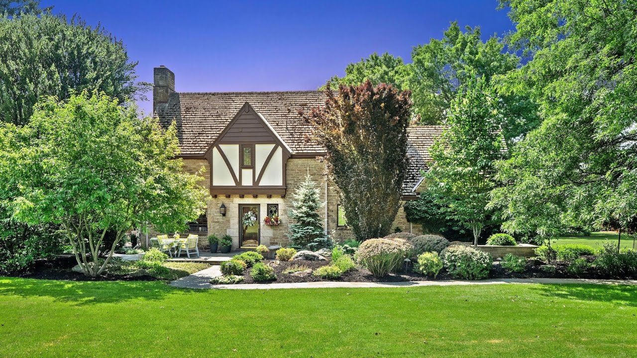 120 Deerfield Ln Johnstown, PA 15905