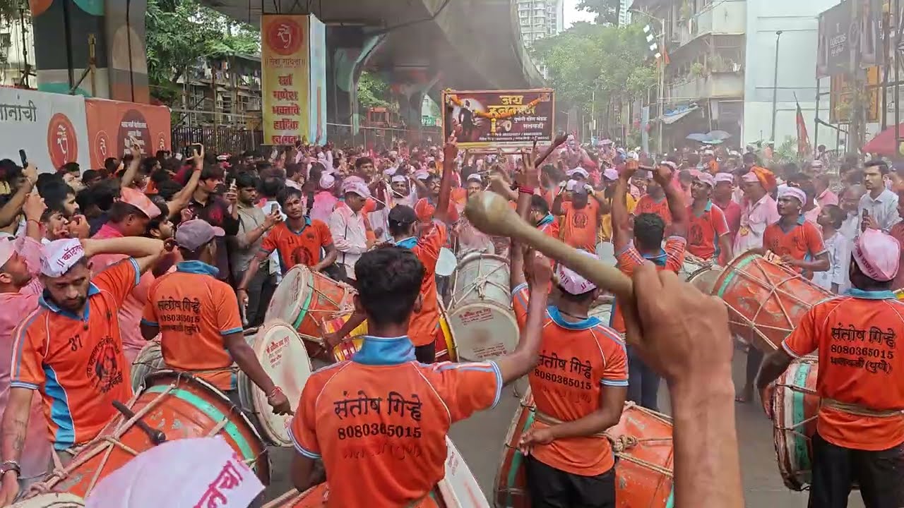 Ganpati Visarjan 2025 | Cotton Green Cha Raja Live | Dhol Tasha Zhakaas Performance 