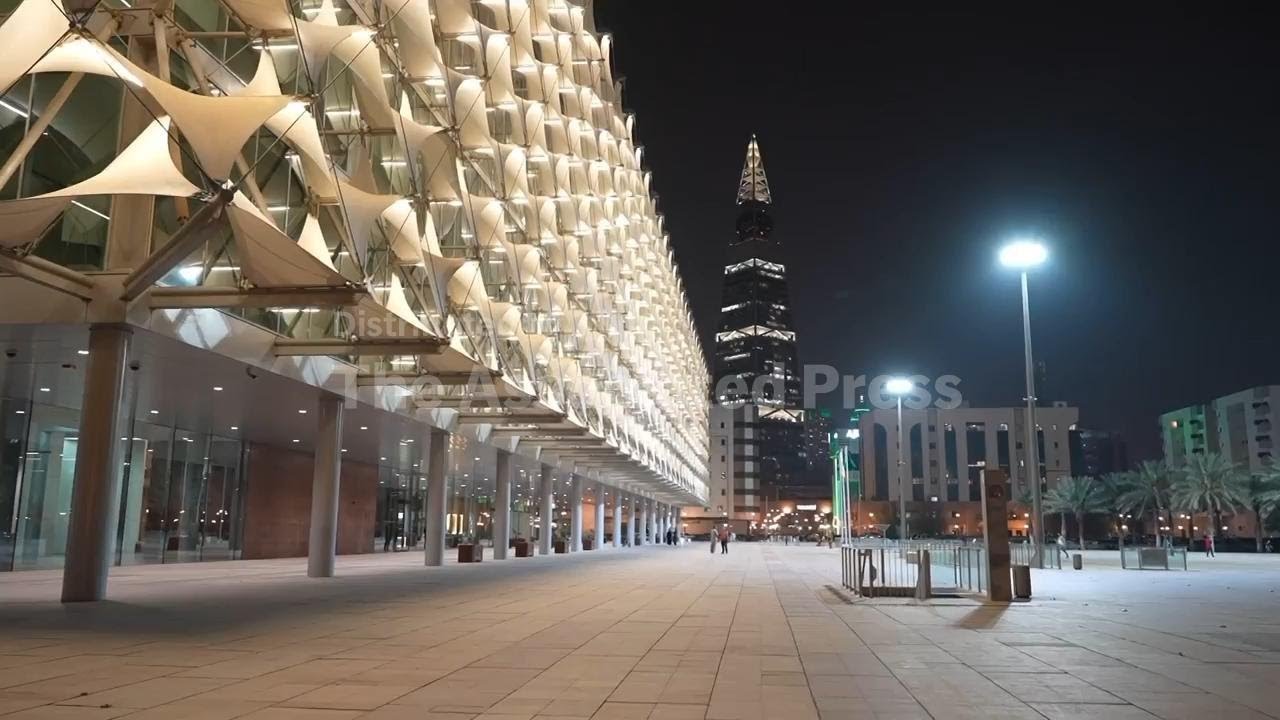 Saudi residents prepare for Eid even as war continues to dominate headlines