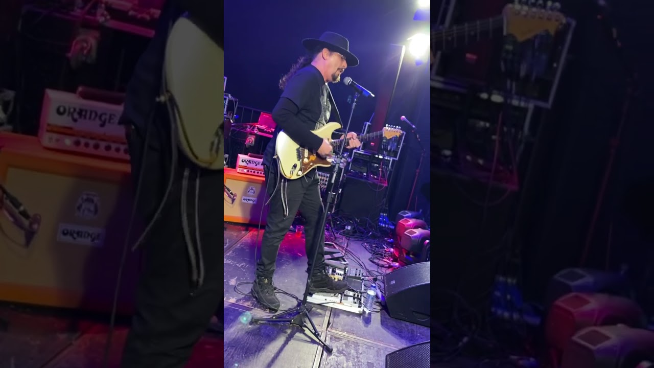 Edward Amarche e os Back’n Blues 