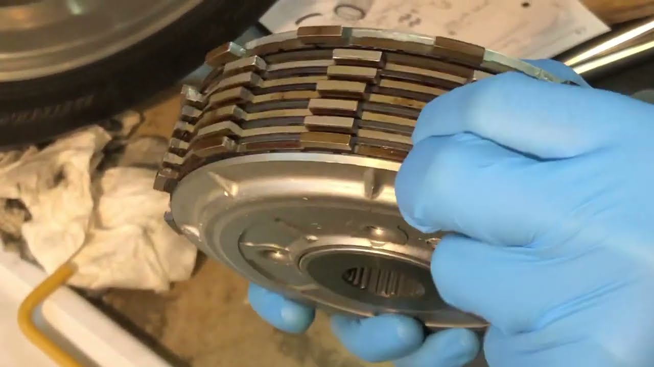Honda CB750 Nighthawk Clutch Replacement (Part 7/11) -- clutch operation (observations)