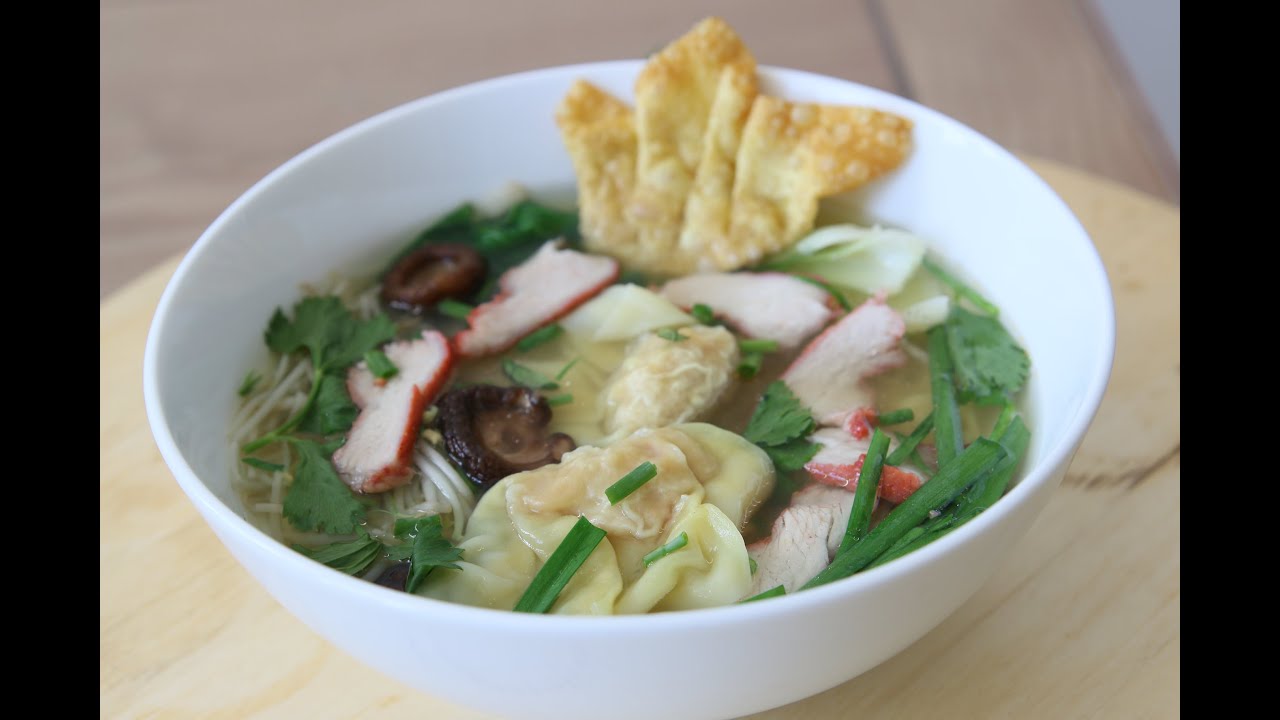 WONTON NOODLE SOUP (Mi hoanh thanh) | Helen's Recipes