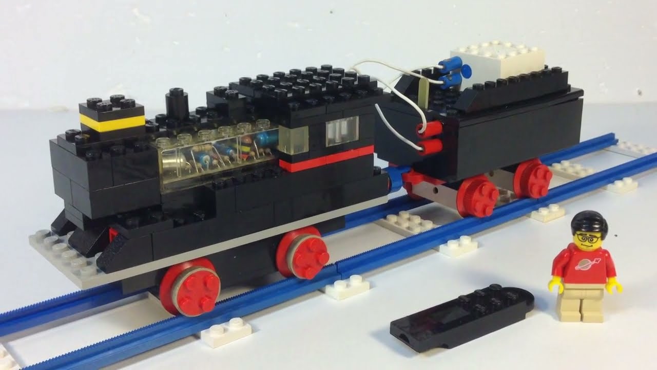 RARE LEGO Trains 118 Electronic Train from 1968 Forward-Stop Whistle