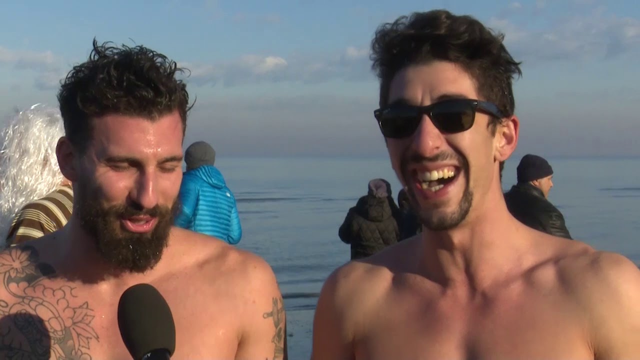 CERVIA: Tuffo della Befana, 112 coraggiosi hanno sfidato il freddo | VIDEO