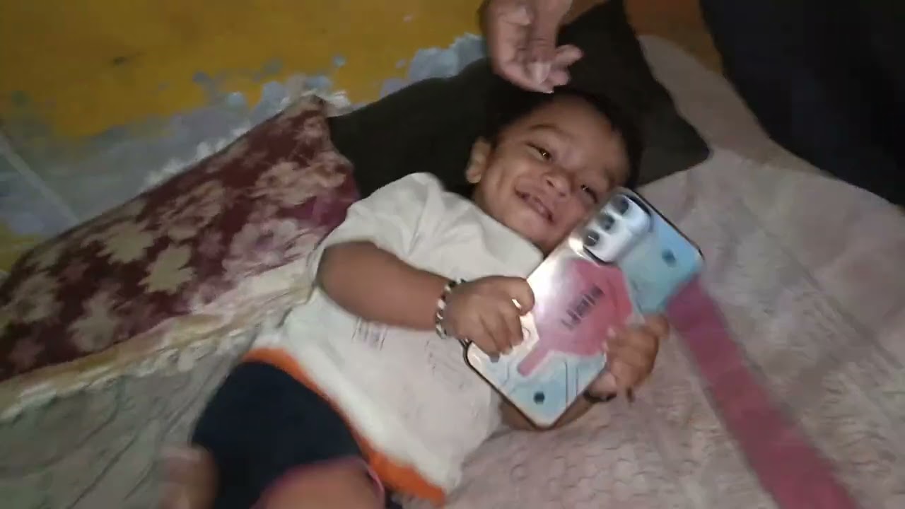Rat ke 11Baje Tak phone Dekh Raha hai Mangu😍