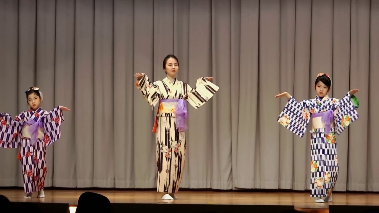 舞踊　女にゃ年はいらないよ