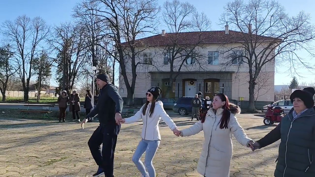 Хоро Трите пъти 