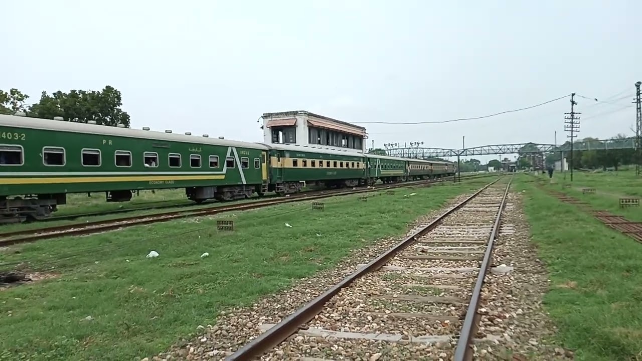Rehman Baba Express Train Wazirabad Junction Pakistan Railway 👍😎💓👌🇵🇰🇵🇰